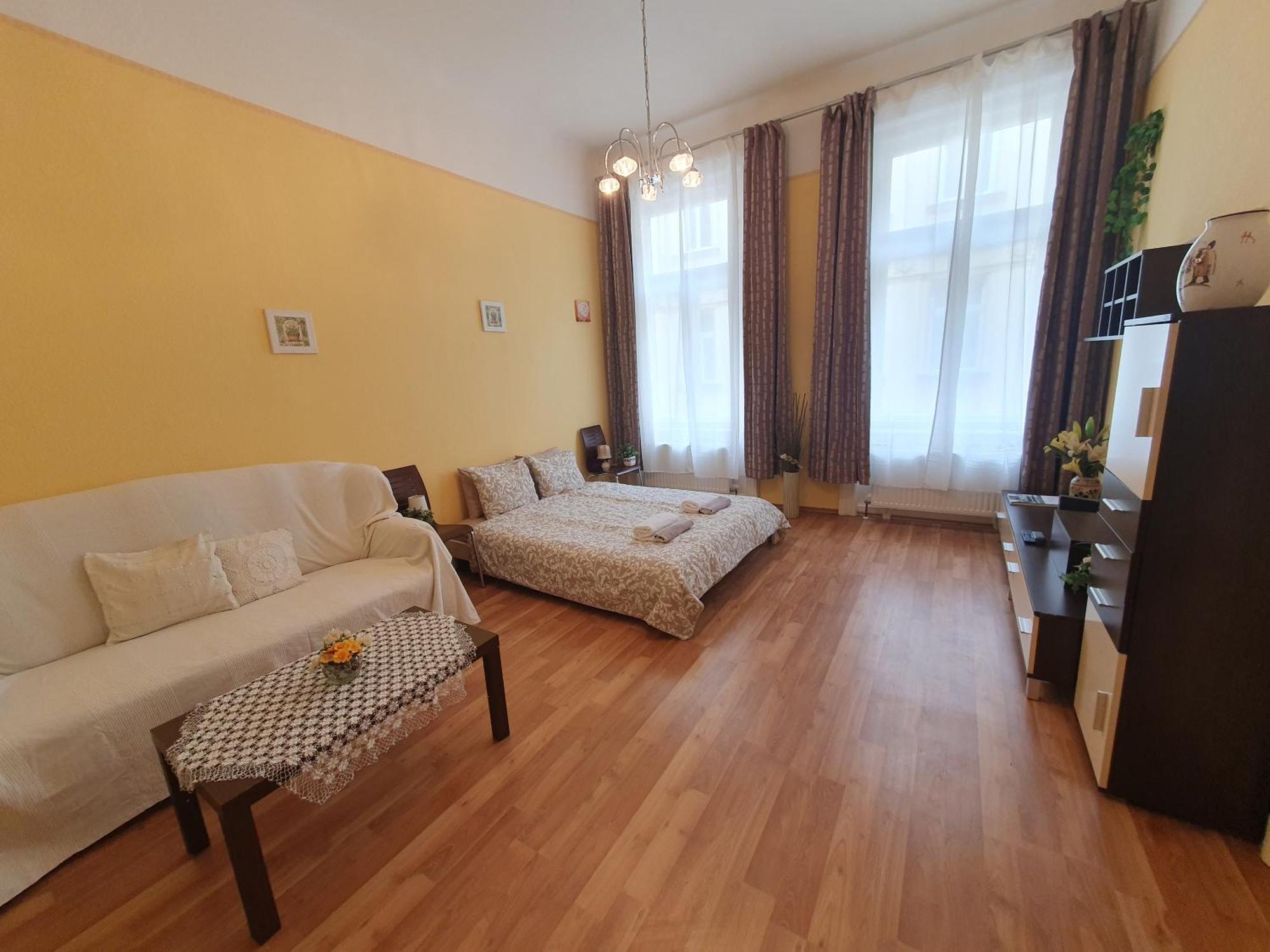Astoria Central Home Budapest Ngoại thất bức ảnh